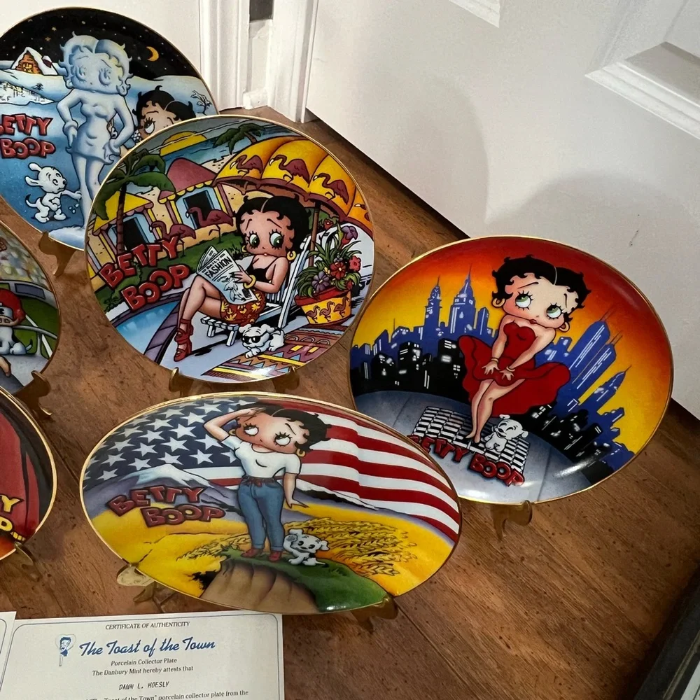 10 Pcs Betty Boop Plates Danbury Mint Collection With COA W/ Gold Plate Stands